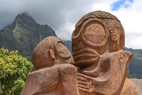 24 June 26 - Atuona, Hiva Oa Island