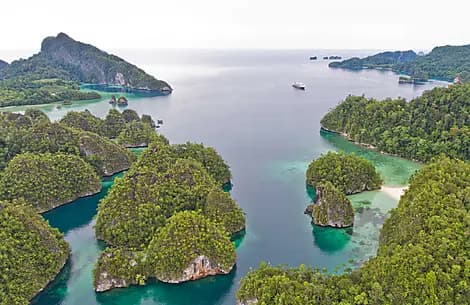 25 Nov 25 - Triton Bay, West Papua