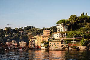 Elbe, between vines and the sea