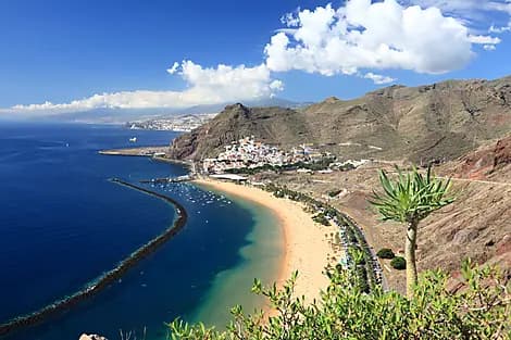 8 Apr 27 - Santa Cruz de Tenerife, Canary Islands