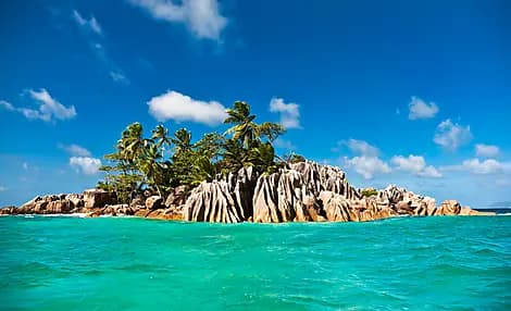 7 Jan 27 > 9 Jan 27 - Praslin Island