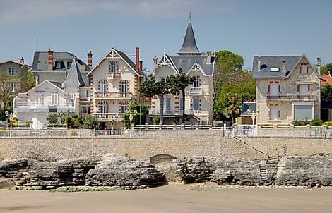 25 July 27 - Royan