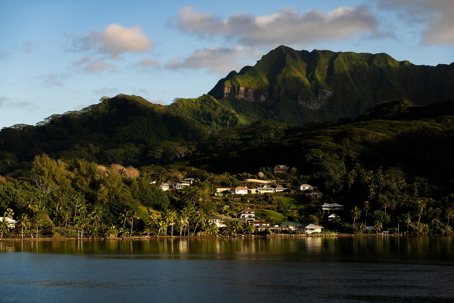 Pearls of the Society Islands 