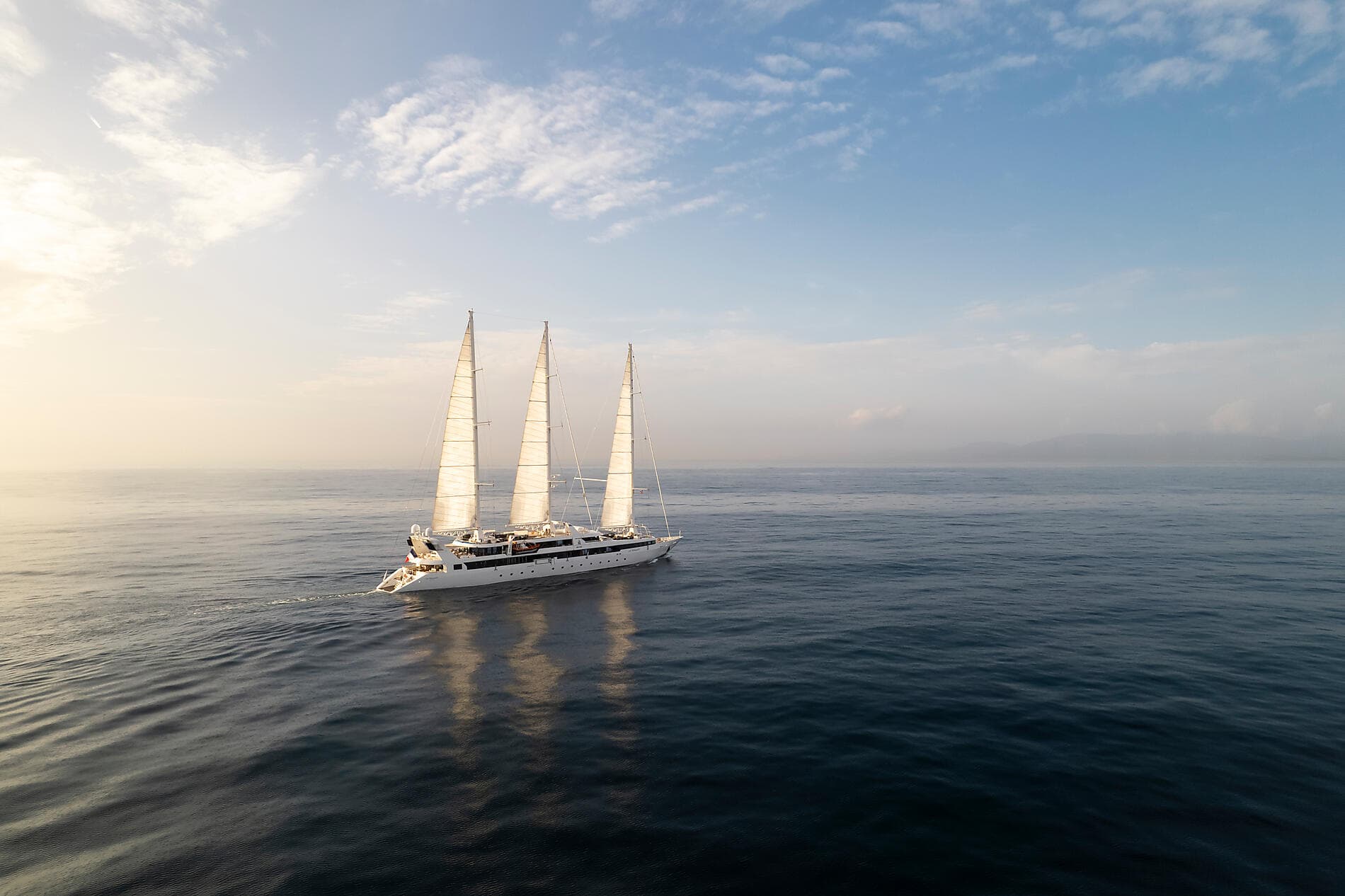 Reverie under sail in the heart of the Lesser Antilles