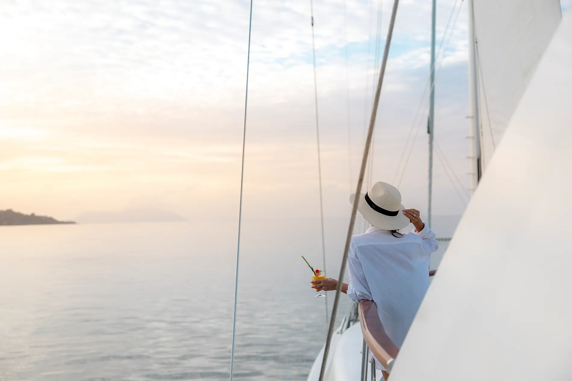 Reverie under sail in the heart of the Lesser Antilles 