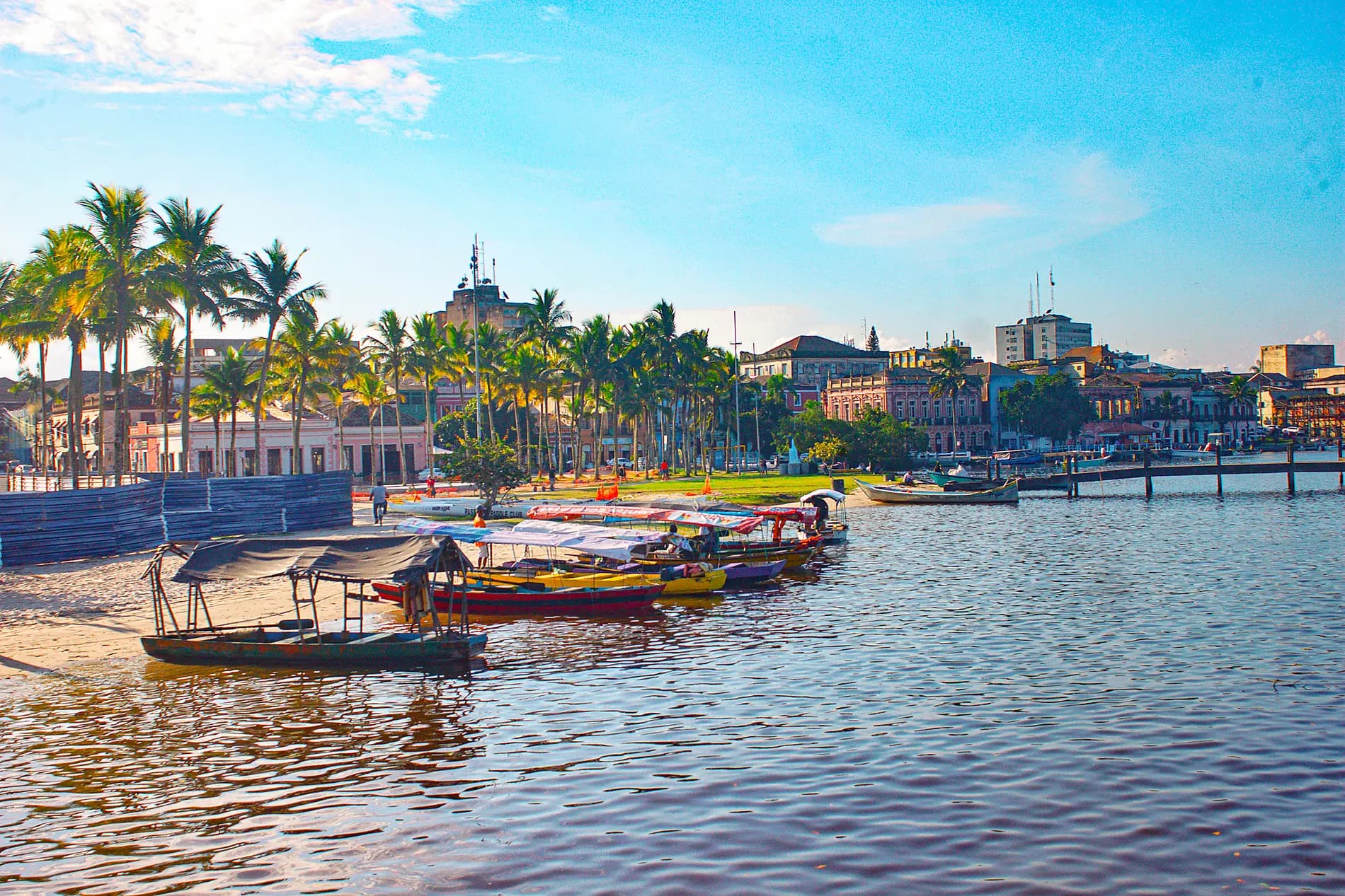 Emblematic South American shores and cities 