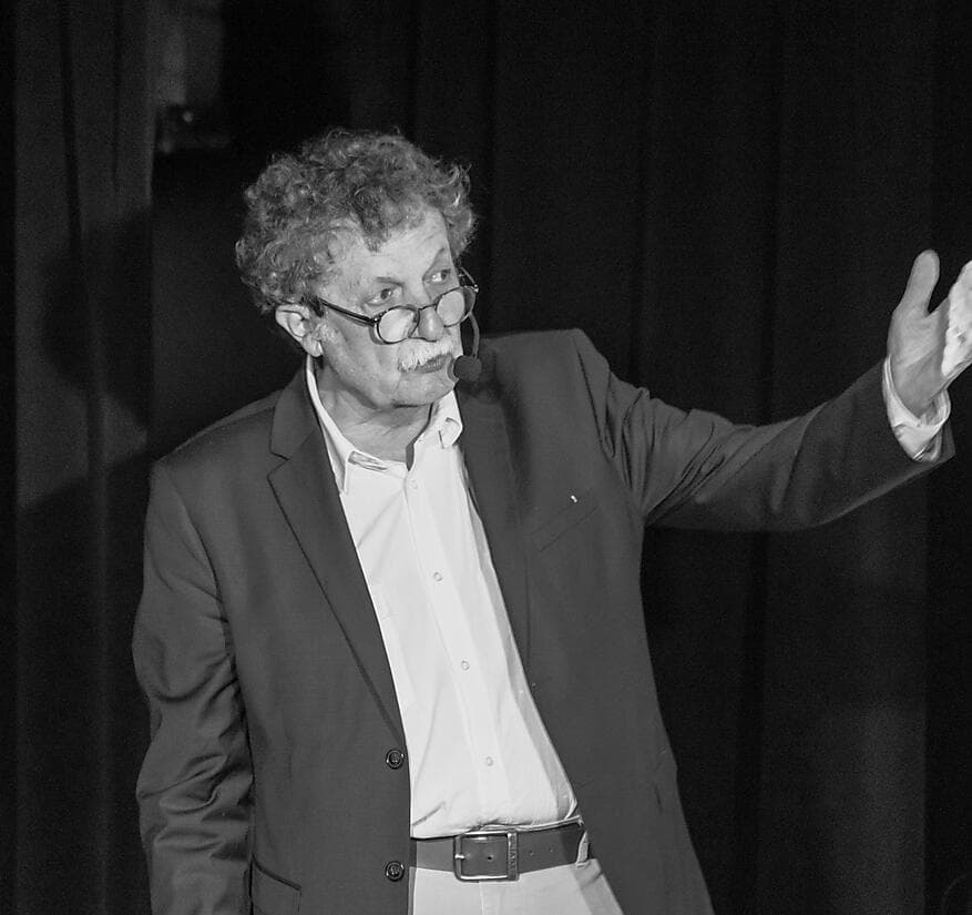 HD carré - noir et blanc par bord.jpg